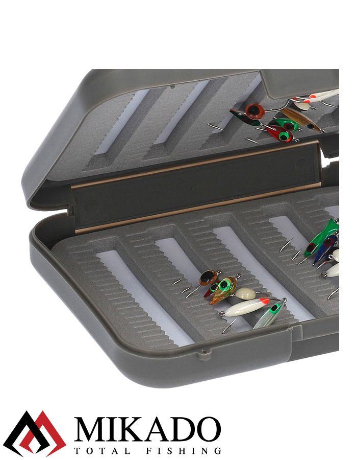 Коробочка для нахлыстовых мушек Mikado UAM-002C (12.4 x 9.2 x 3 см.)