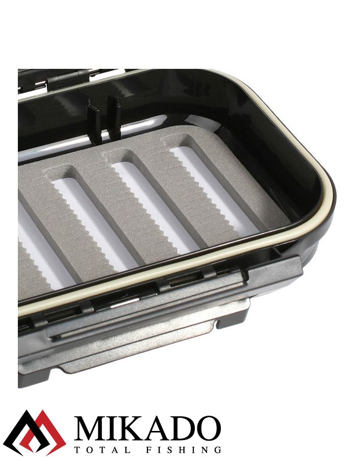 Коробочка для нахлыстовых мушек Mikado UAM-057A (17 x 11 x 4.5 см.)