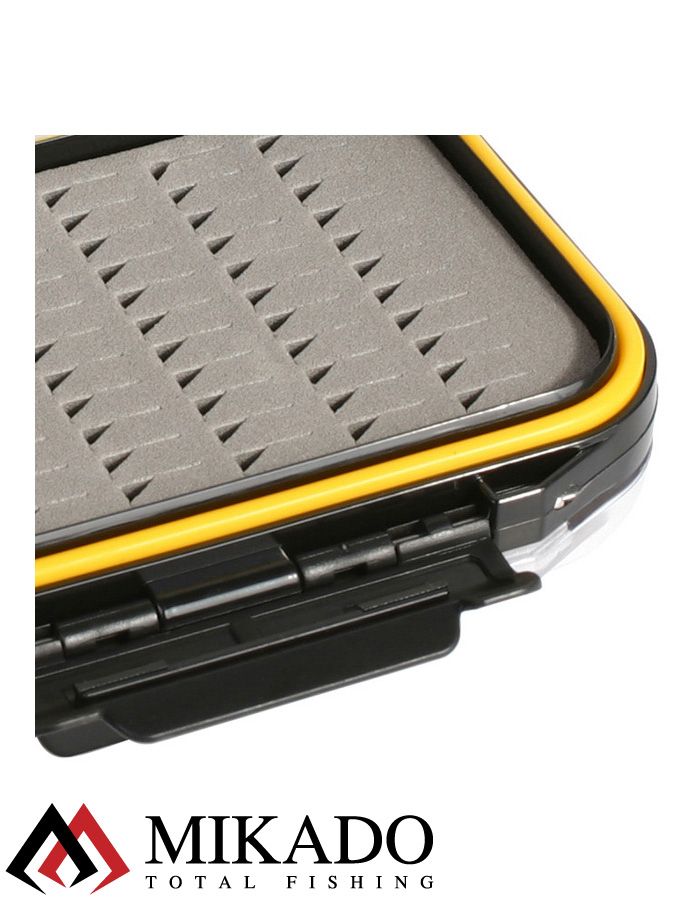 Коробочка для нахлыстовых мушек Mikado UAM-062B (13 x 9 x 4 см.)